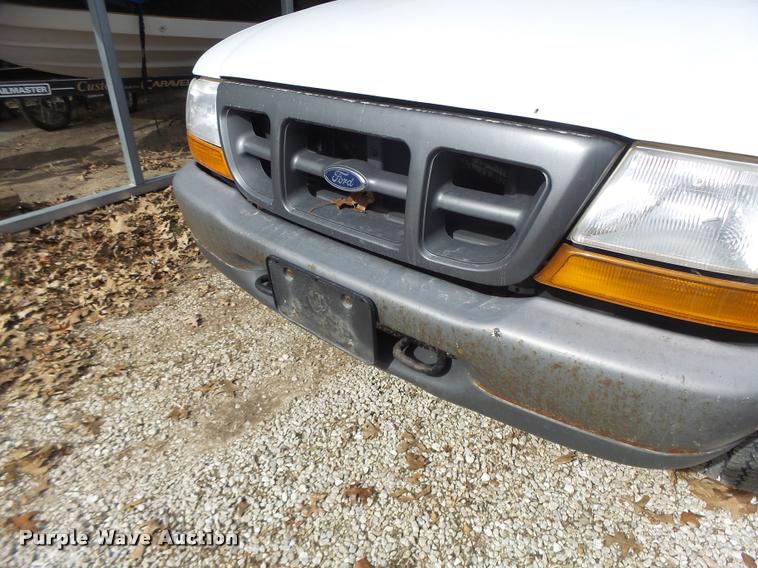 image for item DA3331 2000 Ford Ranger SuperCab pickup truck