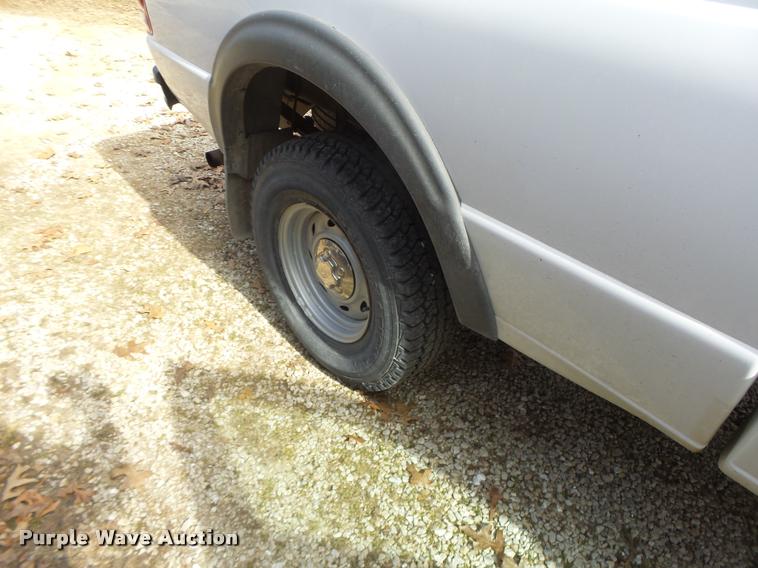 image for item DA3331 2000 Ford Ranger SuperCab pickup truck