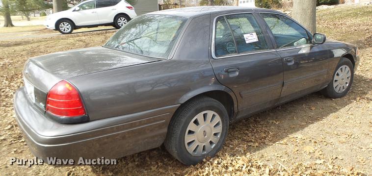 image for item DA3332 2010 Ford Crown Victoria Police Interceptor