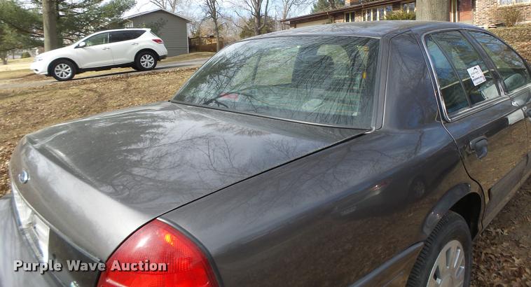 image for item DA3332 2010 Ford Crown Victoria Police Interceptor