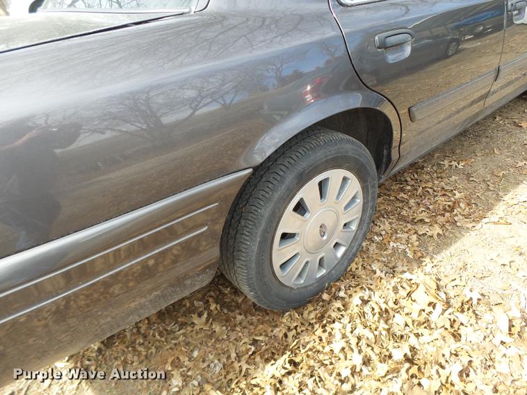 image for item DA3332 2010 Ford Crown Victoria Police Interceptor