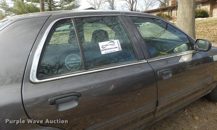 image for item DA3332 2010 Ford Crown Victoria Police Interceptor