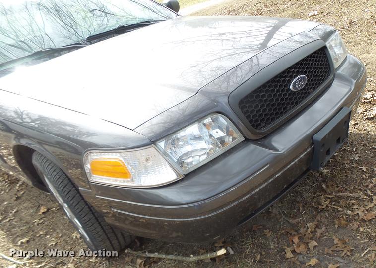 image for item DA3332 2010 Ford Crown Victoria Police Interceptor