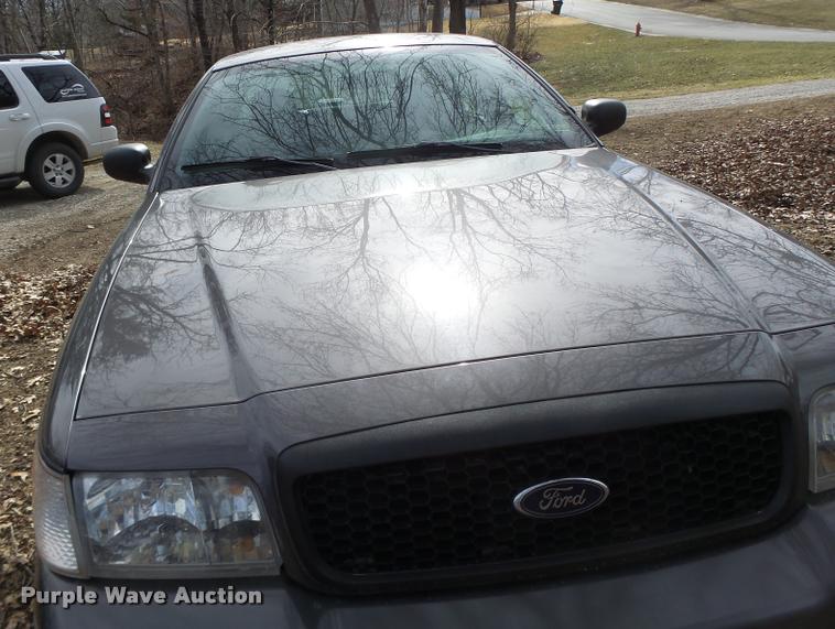 image for item DA3332 2010 Ford Crown Victoria Police Interceptor