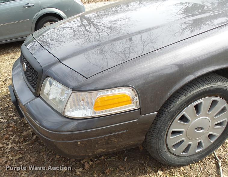 image for item DA3332 2010 Ford Crown Victoria Police Interceptor