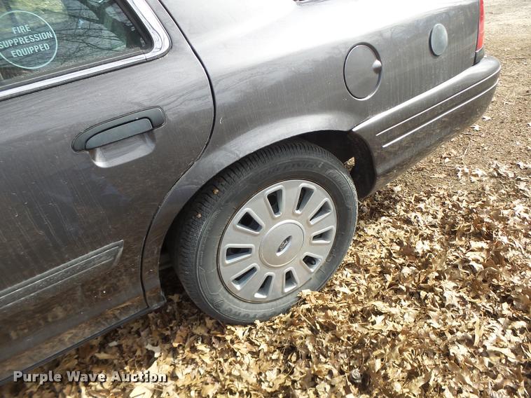 image for item DA3332 2010 Ford Crown Victoria Police Interceptor