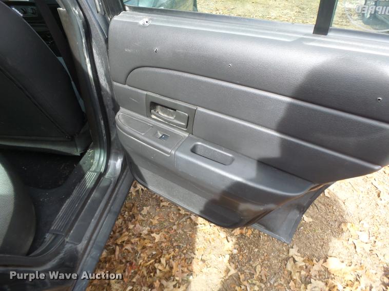 image for item DA3332 2010 Ford Crown Victoria Police Interceptor