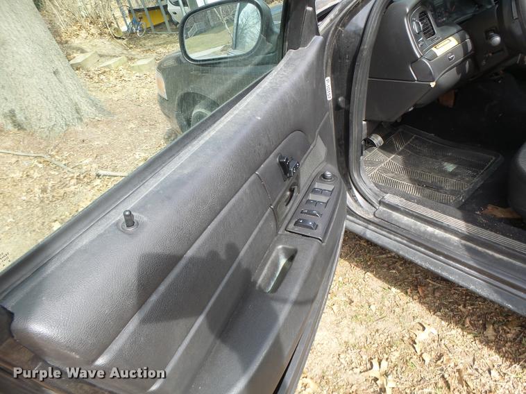 image for item DA3332 2010 Ford Crown Victoria Police Interceptor