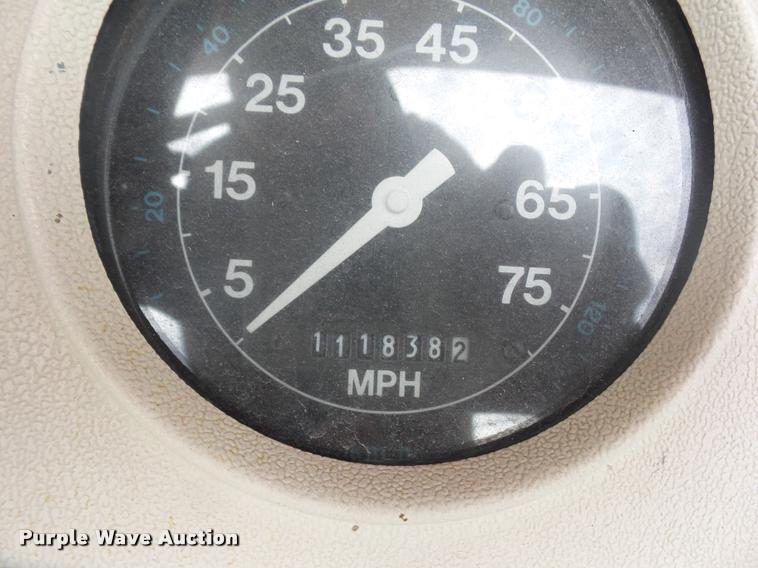 image for item DA4003 Ford B700 bus