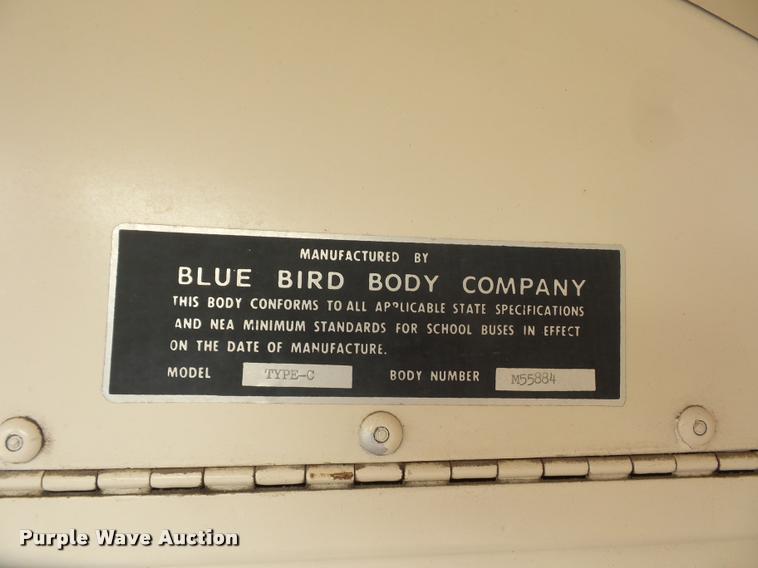 image for item DA4003 Ford B700 bus