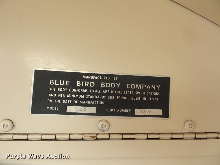 image for item DA4003 Ford B700 bus