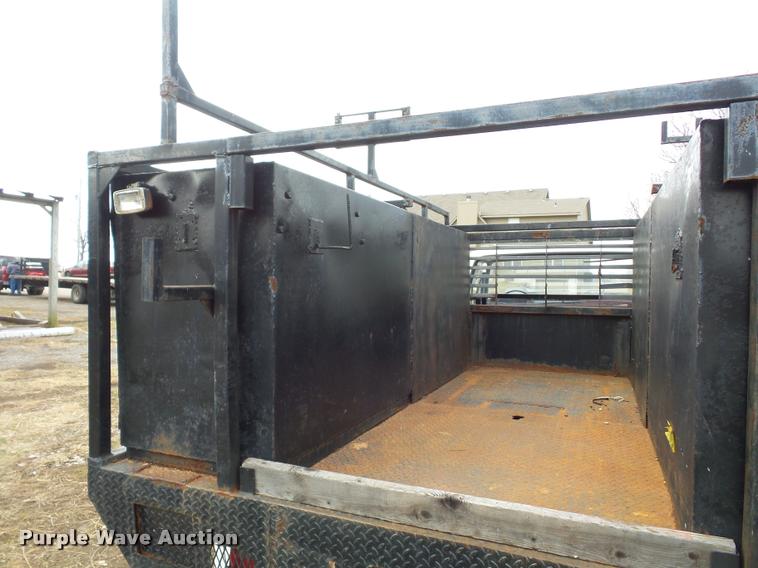 image for item DA5881 1984 Ford F350 flatbed pickup truck