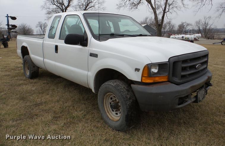 image for item DA7280 1999 Ford F250 Super Duty SuperCab pickup truck