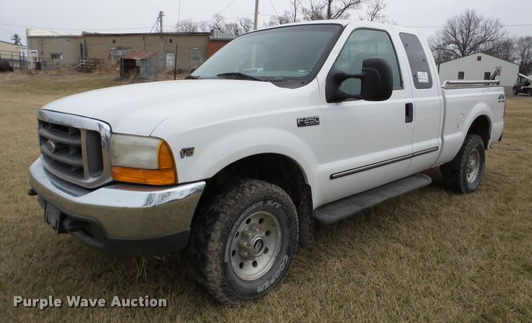 image for item DA7281 2000 Ford F250 Super Duty SuperCab pickup truck