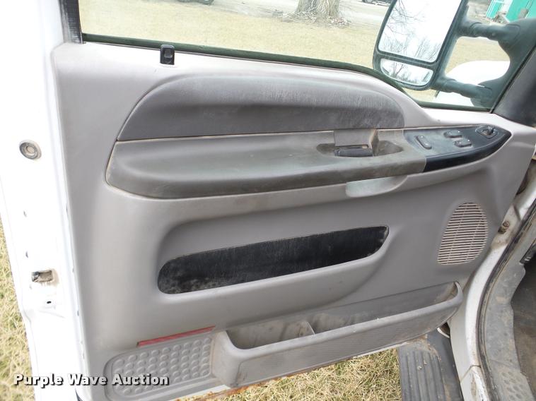 image for item DA7281 2000 Ford F250 Super Duty SuperCab pickup truck