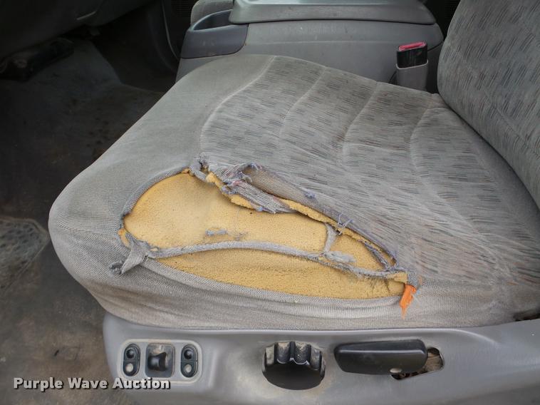 image for item DA7281 2000 Ford F250 Super Duty SuperCab pickup truck