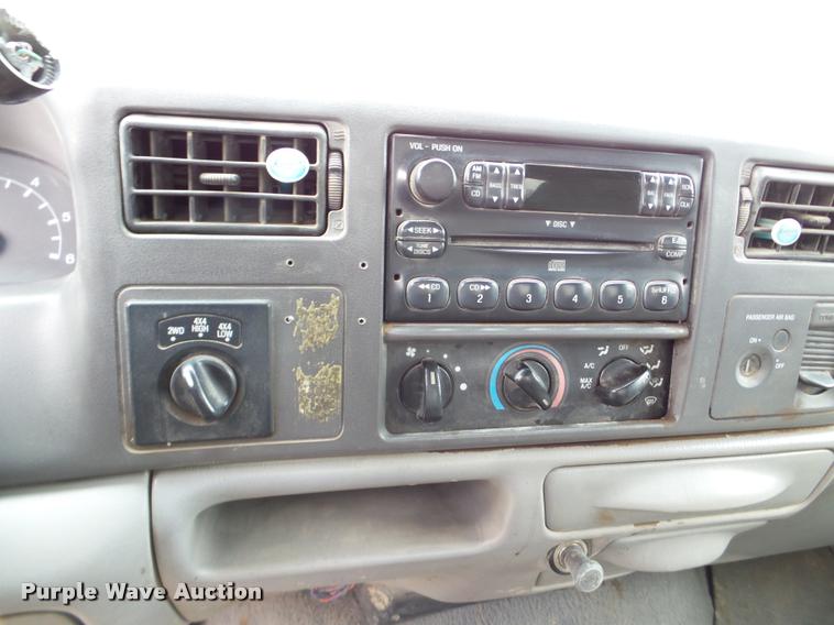 image for item DA7281 2000 Ford F250 Super Duty SuperCab pickup truck