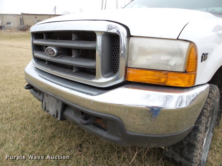 image for item DA7281 2000 Ford F250 Super Duty SuperCab pickup truck