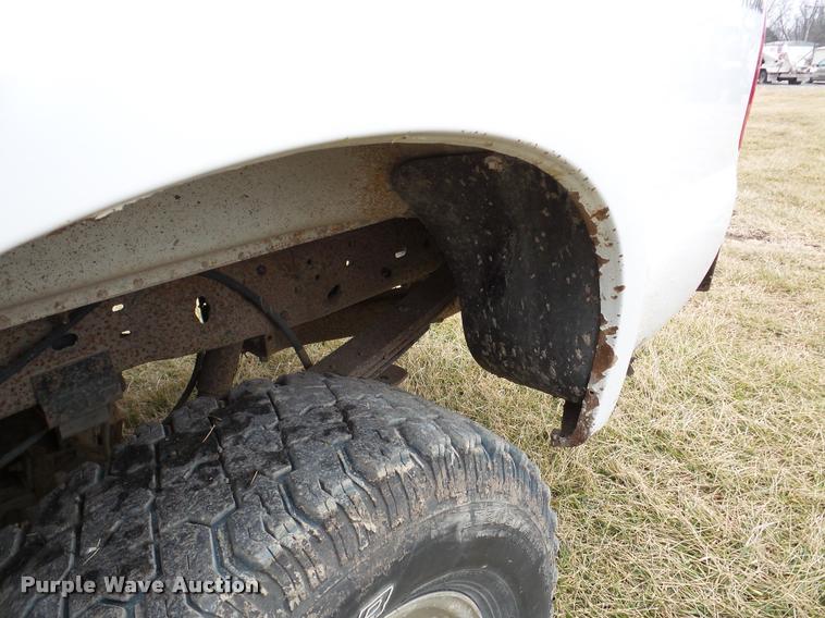 image for item DA7281 2000 Ford F250 Super Duty SuperCab pickup truck