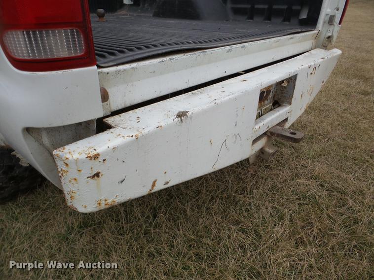 image for item DA7281 2000 Ford F250 Super Duty SuperCab pickup truck