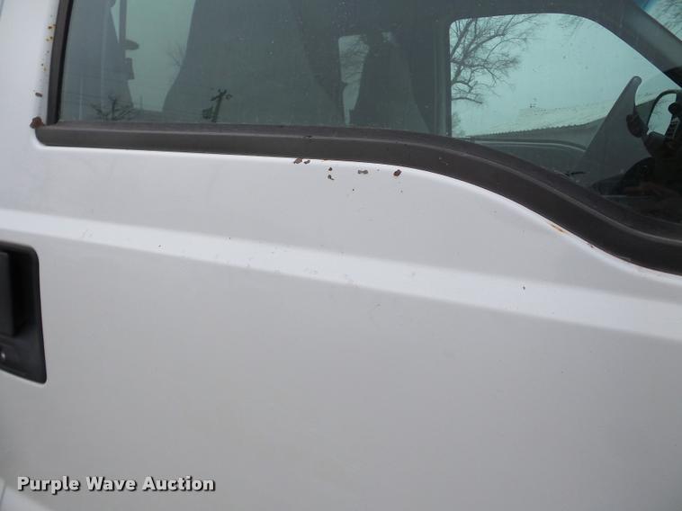 image for item DA7281 2000 Ford F250 Super Duty SuperCab pickup truck