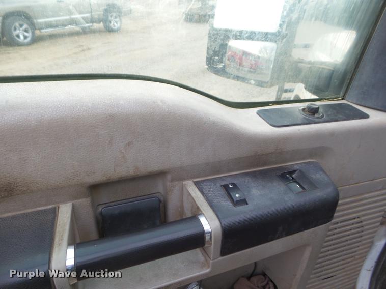 image for item DA7666 2008 Ford F350 Super Duty bale bed pickup truck