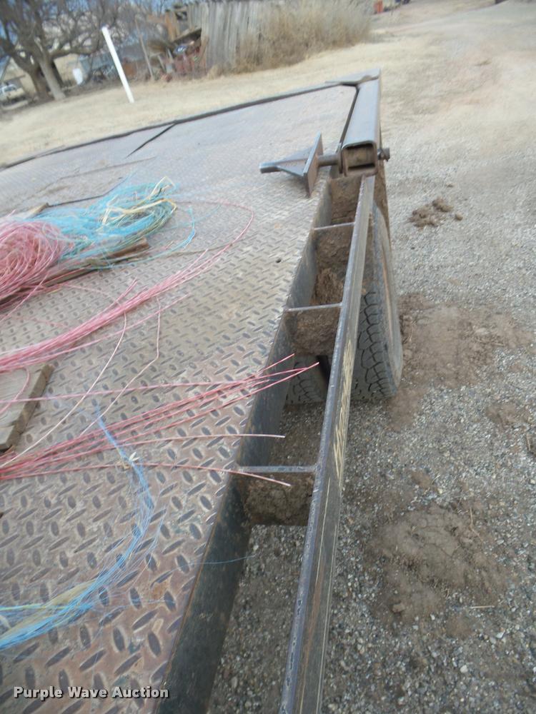 image for item DA7666 2008 Ford F350 Super Duty bale bed pickup truck