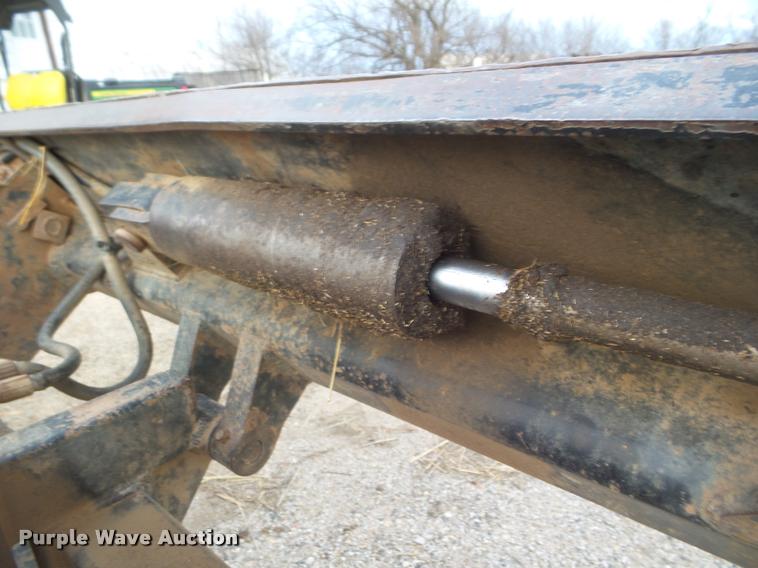 image for item DA7666 2008 Ford F350 Super Duty bale bed pickup truck