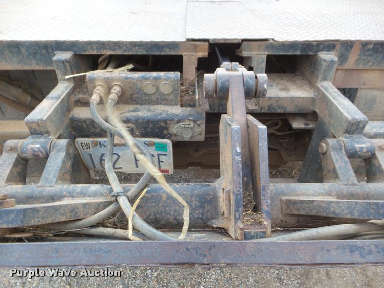 image for item DA7666 2008 Ford F350 Super Duty bale bed pickup truck