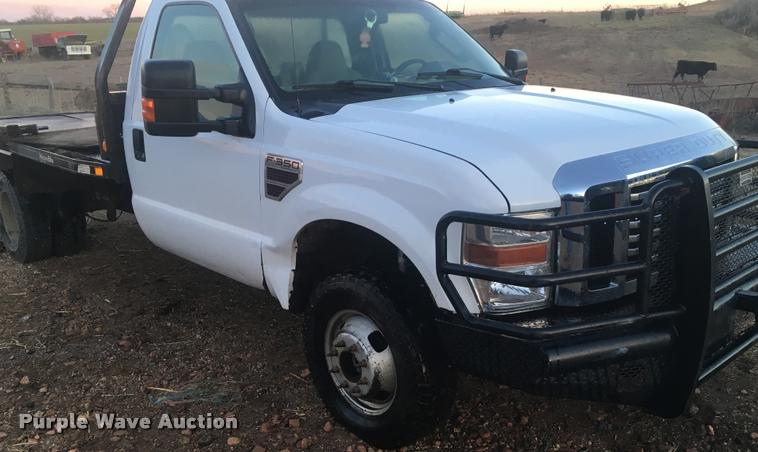 image for item DA7666 2008 Ford F350 Super Duty bale bed pickup truck