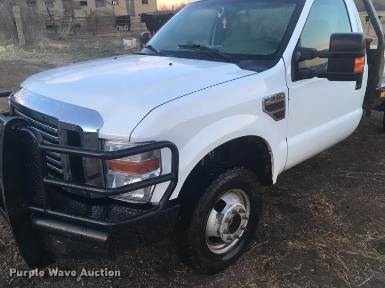 image for item DA7666 2008 Ford F350 Super Duty bale bed pickup truck