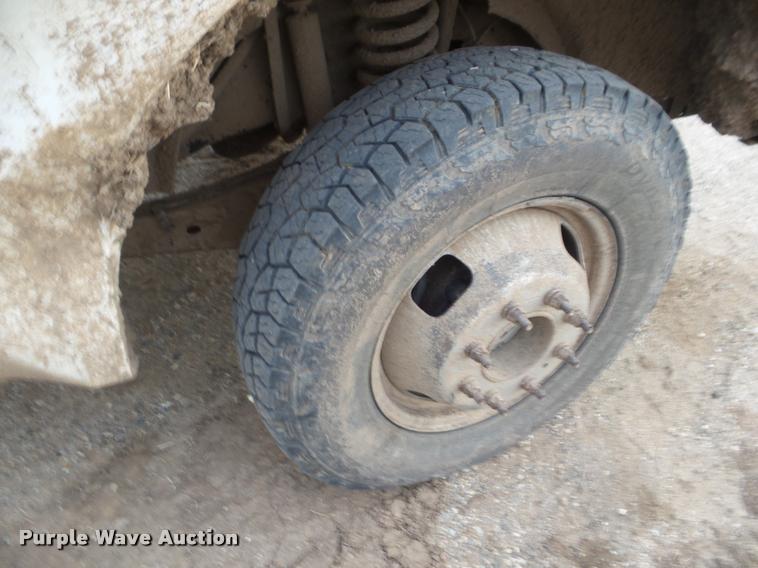 image for item DA7666 2008 Ford F350 Super Duty bale bed pickup truck