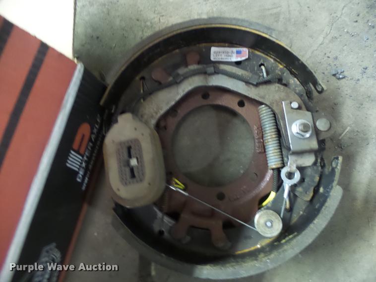 image for item DA9397 (5) Dexter axle brake assembly
