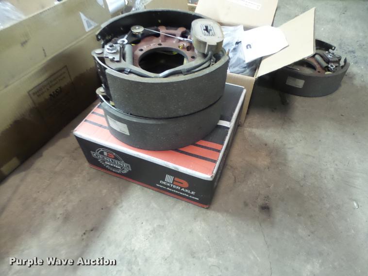 image for item DA9397 (5) Dexter axle brake assembly
