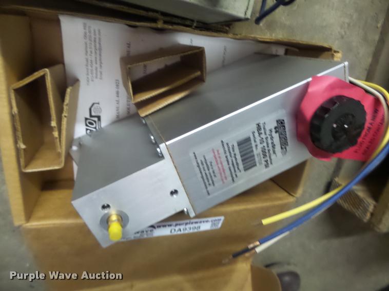 image for item DA9398 (3) trailer brake actuators