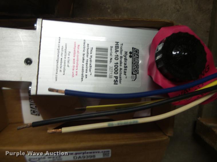 image for item DA9398 (3) trailer brake actuators