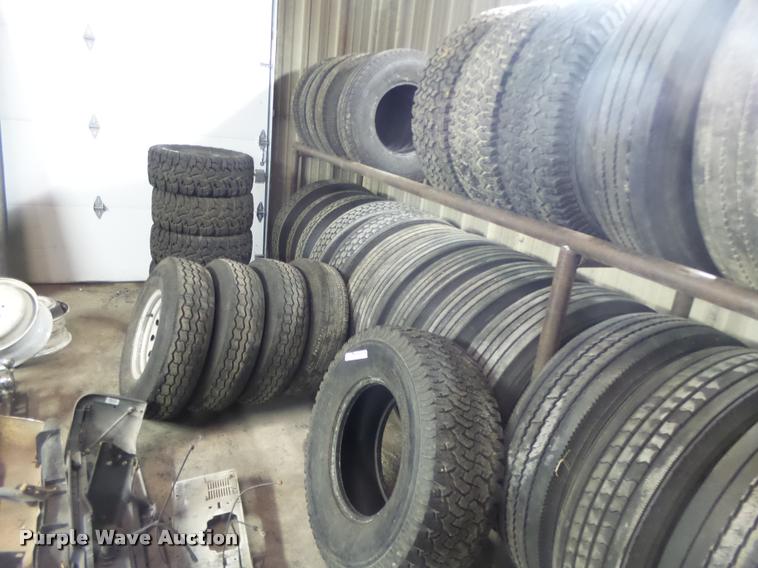 image for item DA9402 (4) B.F. Goodrich 315/70R17 tires