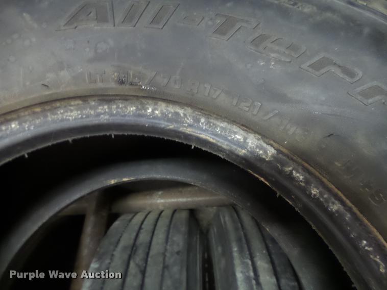 image for item DA9402 (4) B.F. Goodrich 315/70R17 tires