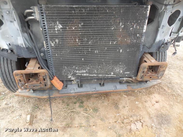 image for item DB0685 2003 Ford F550 truck cab and chassis