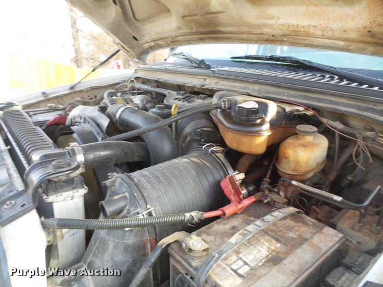 image for item DB0729 2007 Ford F350 Super Duty flatbed pickup truck