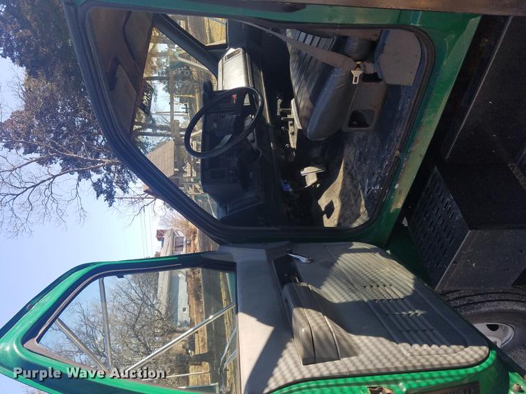 image for item DB1510 1990 GMC TopKick flatbed truck