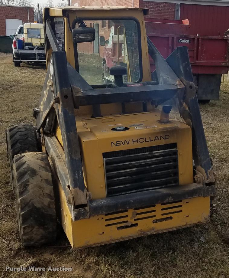 image for item DB1511 New Holland L553 skid steer
