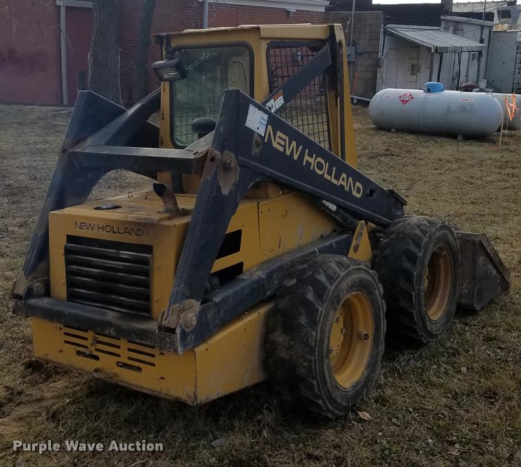 image for item DB1511 New Holland L553 skid steer