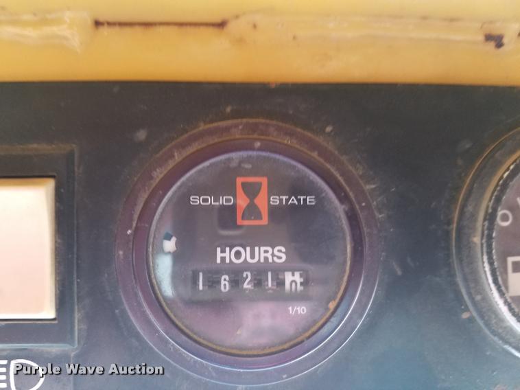 image for item DB1511 New Holland L553 skid steer