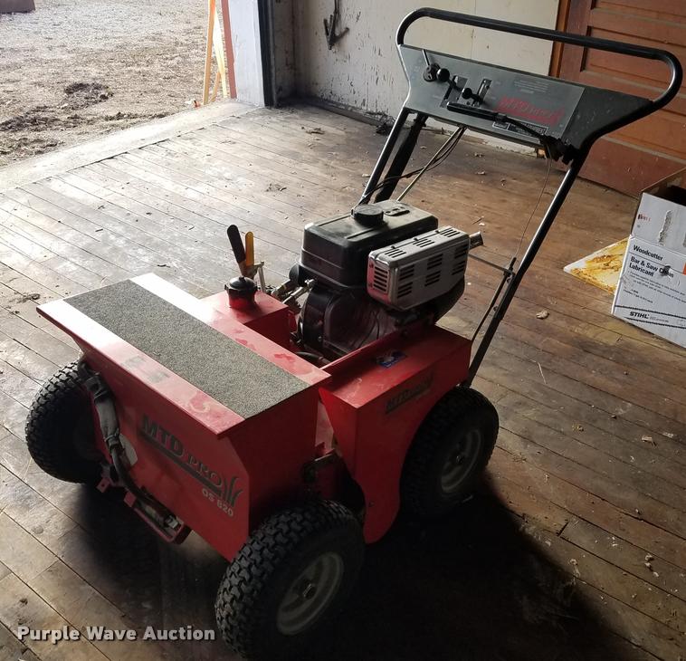 image for item DB1512 MTD Pro OS820 overseeder