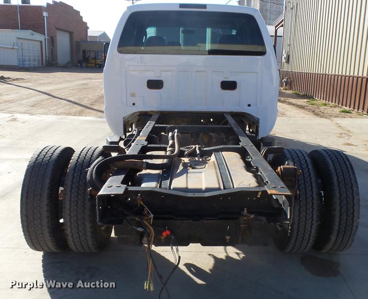 image for item DB1885 2008 Ford F350 Super Duty XLT SuperCab pickup truck cab and chassis