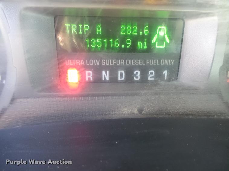 image for item DB1885 2008 Ford F350 Super Duty XLT SuperCab pickup truck cab and chassis