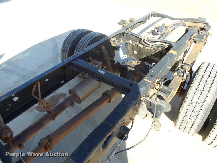 image for item DB1885 2008 Ford F350 Super Duty XLT SuperCab pickup truck cab and chassis