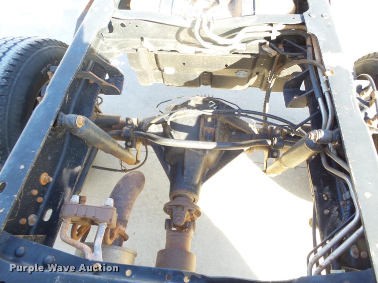 image for item DB1885 2008 Ford F350 Super Duty XLT SuperCab pickup truck cab and chassis