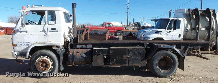 image for item DB1918 1985 GMC W7R042 refuse truck